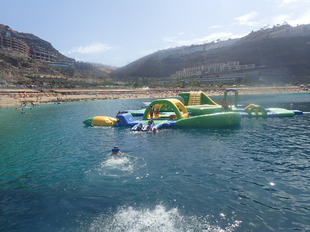 פארק מים בים